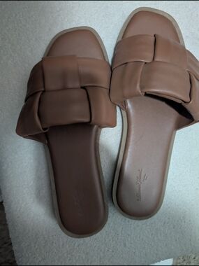 Universal Thread Women's 9